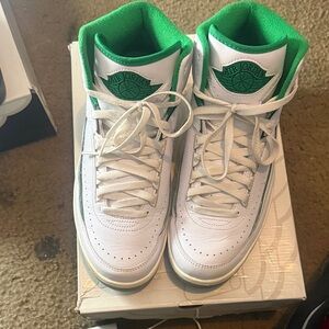 Jordan Retro 2s